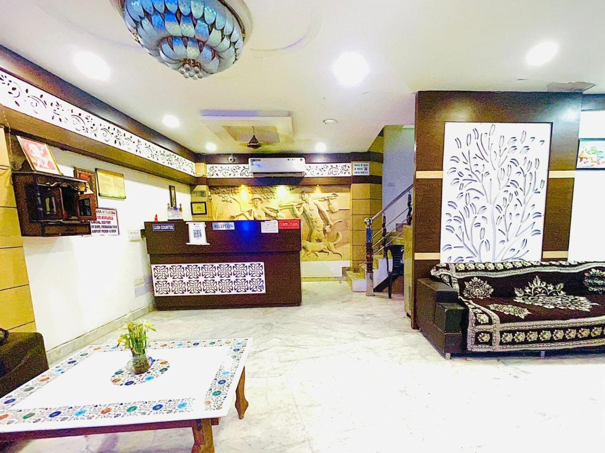 Blue Rose International, Family Hotel Agra  Extérieur photo